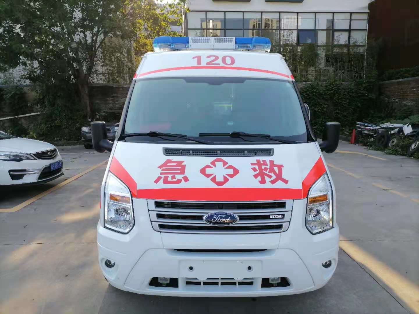 罗平县妇婴监护型护送